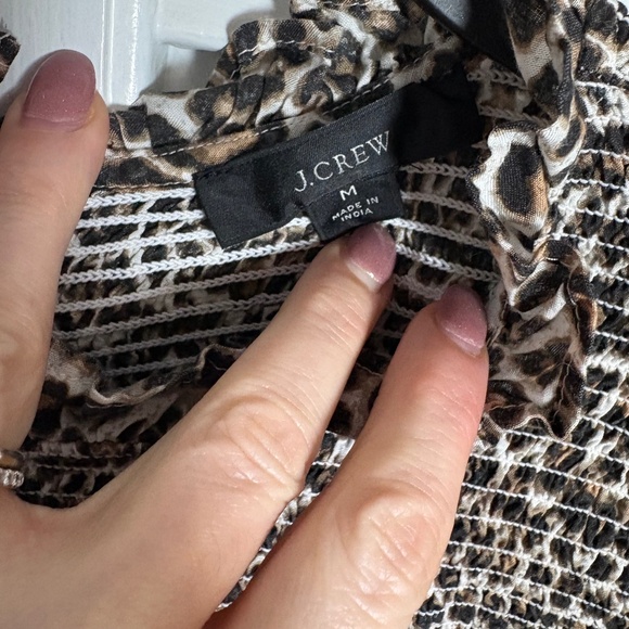 J. Crew Women’s SZ M Leopard /Animal Print Long Sleeve Blouse - Picture 4 of 8